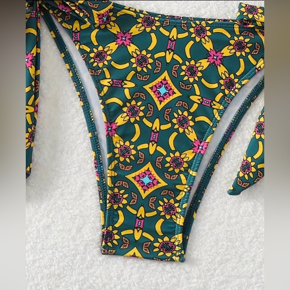 Vibrant Multi-Colour “Boho-Lux” Bikini Halter Top High-cut Bottom with Ties NEW - Picture 4 of 8